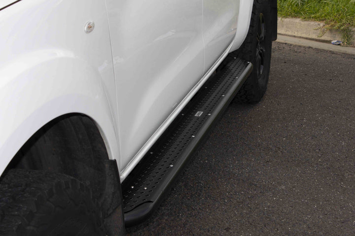 Nissan Navara NP300 Side Steps