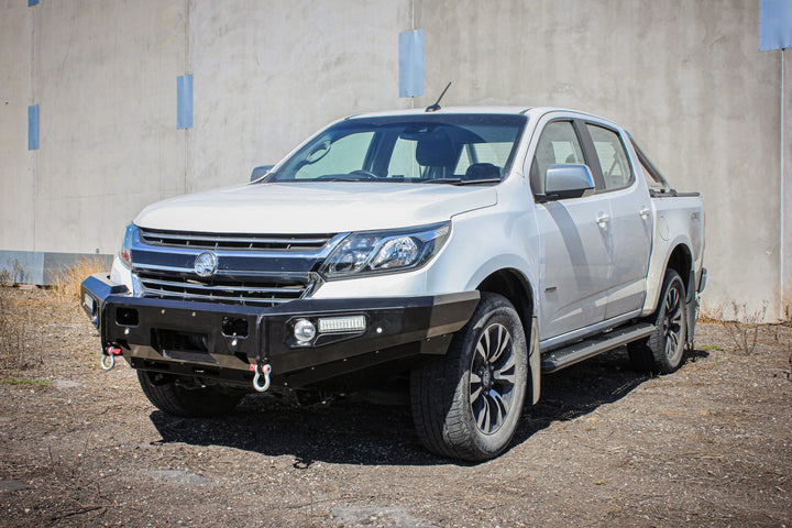 Sports Bar Holden Colorado 2016+